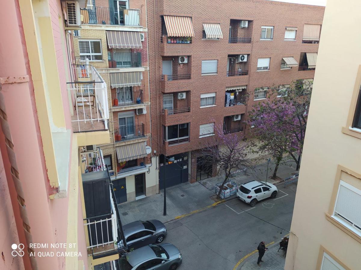 Burjassot Mestalla バレンシア エクステリア 写真